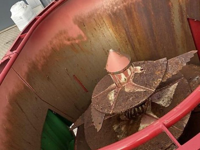 Strautmann Verti-Mix 951 - Mélangeuse: photos 2 Strautmann Verti-Mix 951 - Mélangeuse: photos 2