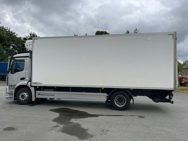 Mercedes-Benz Antos1835 Tiefkühlaufbau Ladebordw. Thermoking - Camion frigorifique: photos 3 Mercedes-Benz Antos1835 Tiefkühlaufbau Ladebordw. Thermoking - Camion frigorifique: photos 3