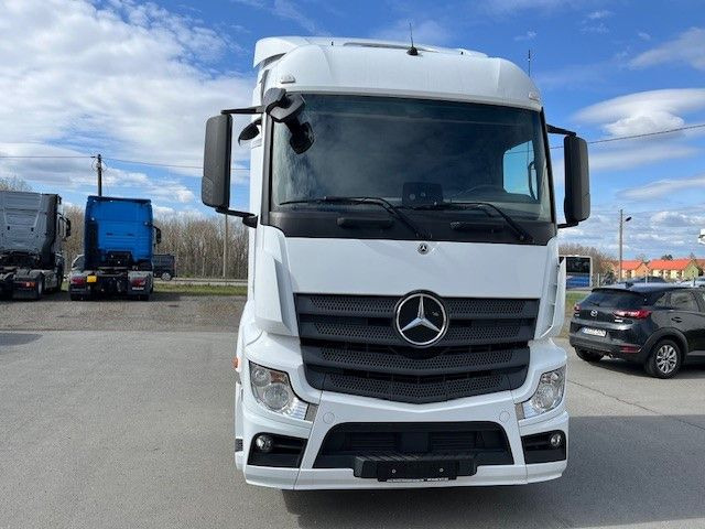 Mercedes-Benz Actros 1845 Sattelzugmaschine TOP gepflegt! Mercedes-Benz Actros 1845 Sattelzugmaschine TOP gepflegt! - Tracteur routier: photos 2 Mercedes-Benz Actros 1845 Sattelzugmaschine TOP gepflegt! Mercedes-Benz Actros 1845 Sattelzugmaschine TOP gepflegt! - Tracteur routier: photos 2