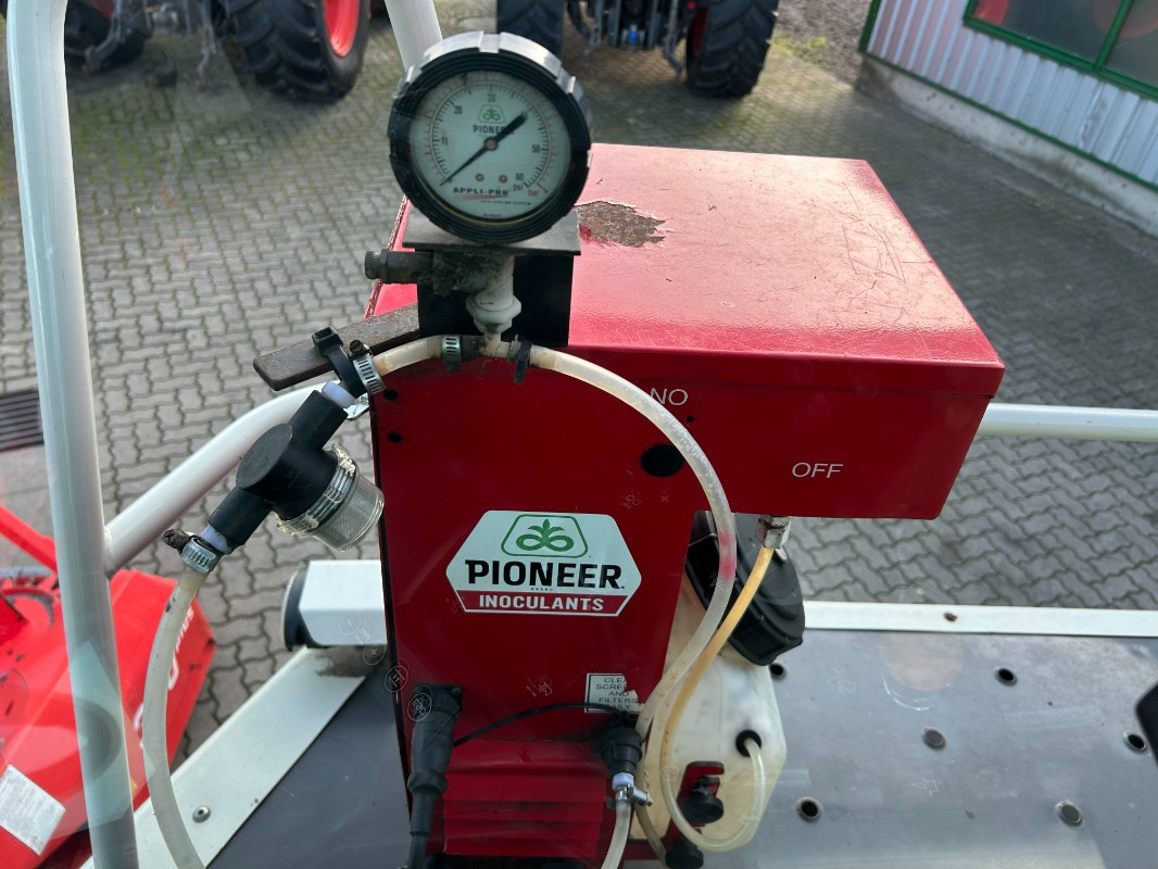 CLAAS Jaguar 890 mit Kemper 360 und PU - Matériel de récolte: photos 3 CLAAS Jaguar 890 mit Kemper 360 und PU - Matériel de récolte: photos 3