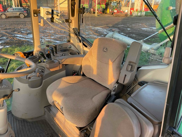 John Deere 6175M - Tracteur agricole: photos 4 John Deere 6175M - Tracteur agricole: photos 4