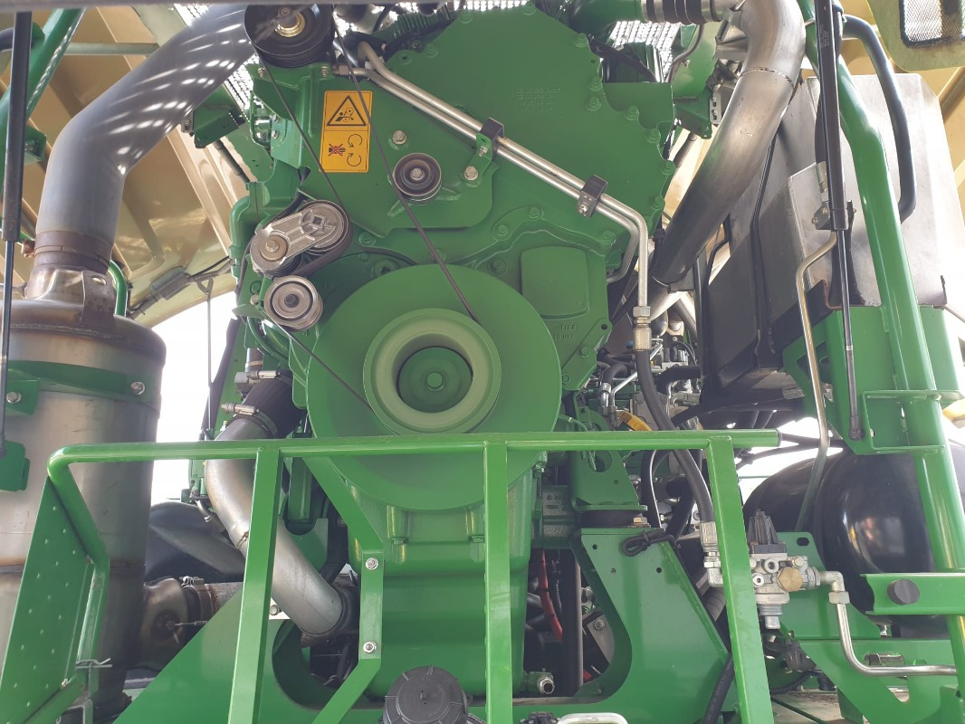 John Deere 8500 - Matériel de récolte: photos 3 John Deere 8500 - Matériel de récolte: photos 3