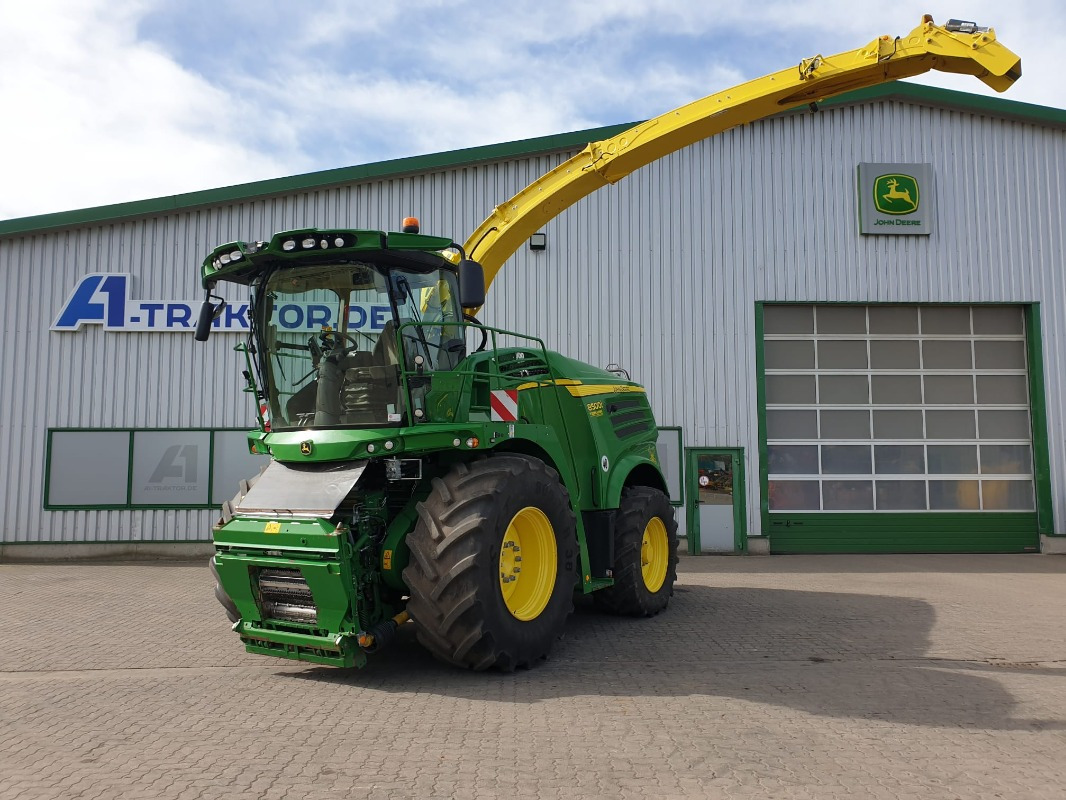 John Deere 8500 - Matériel de récolte: photos 1 John Deere 8500 - Matériel de récolte: photos 1