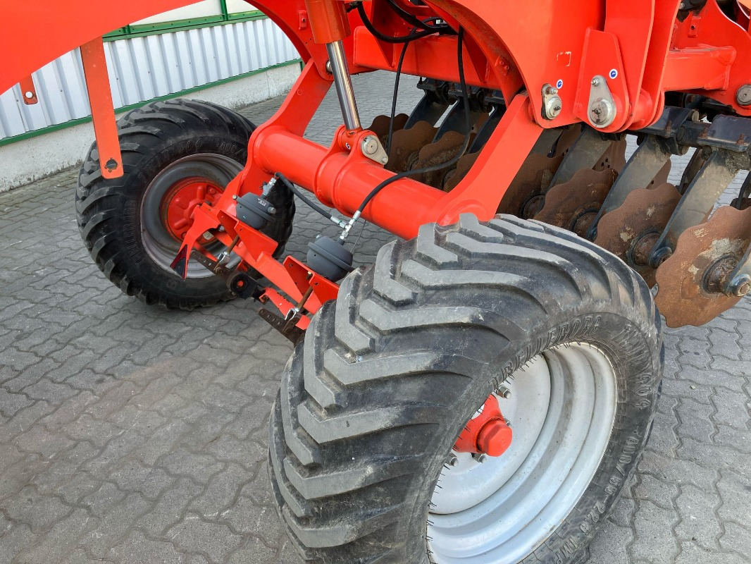 Kuhn Optimer 5003 - Cover crop: photos 5 Kuhn Optimer 5003 - Cover crop: photos 5