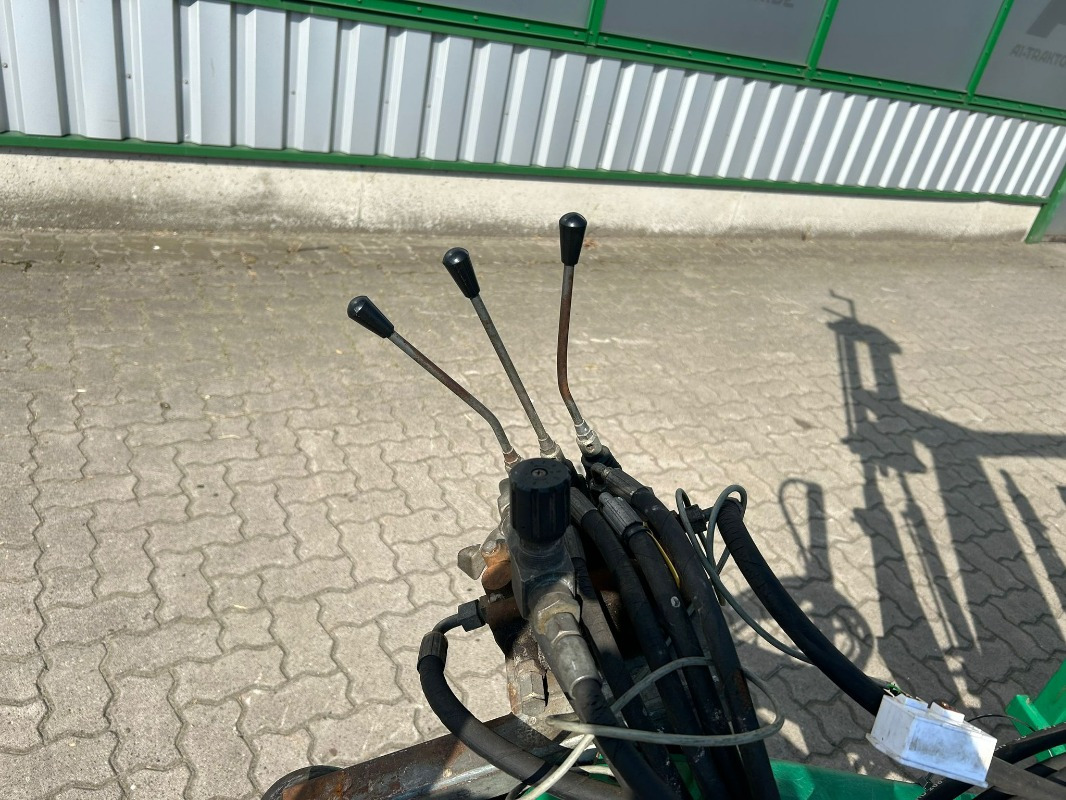 Metal-Fach Z 237 - Enrubanneuse: photos 5 Metal-Fach Z 237 - Enrubanneuse: photos 5