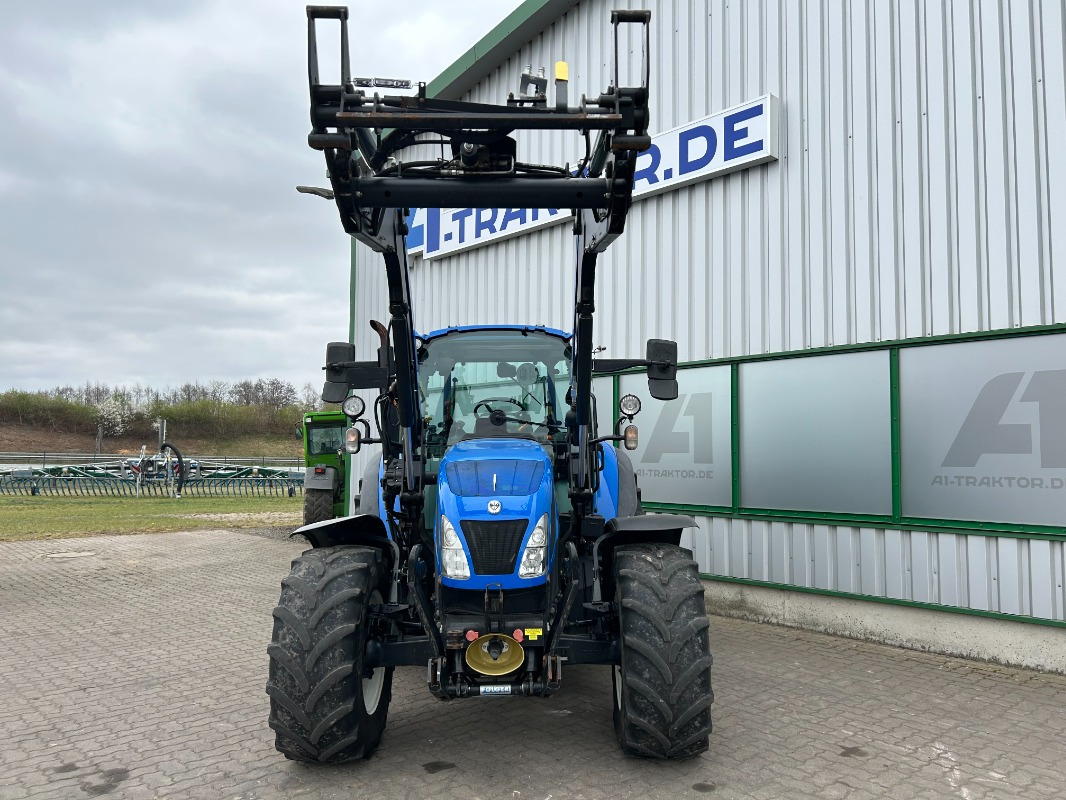 New Holland T5.105 - Tracteur agricole: photos 4 New Holland T5.105 - Tracteur agricole: photos 4