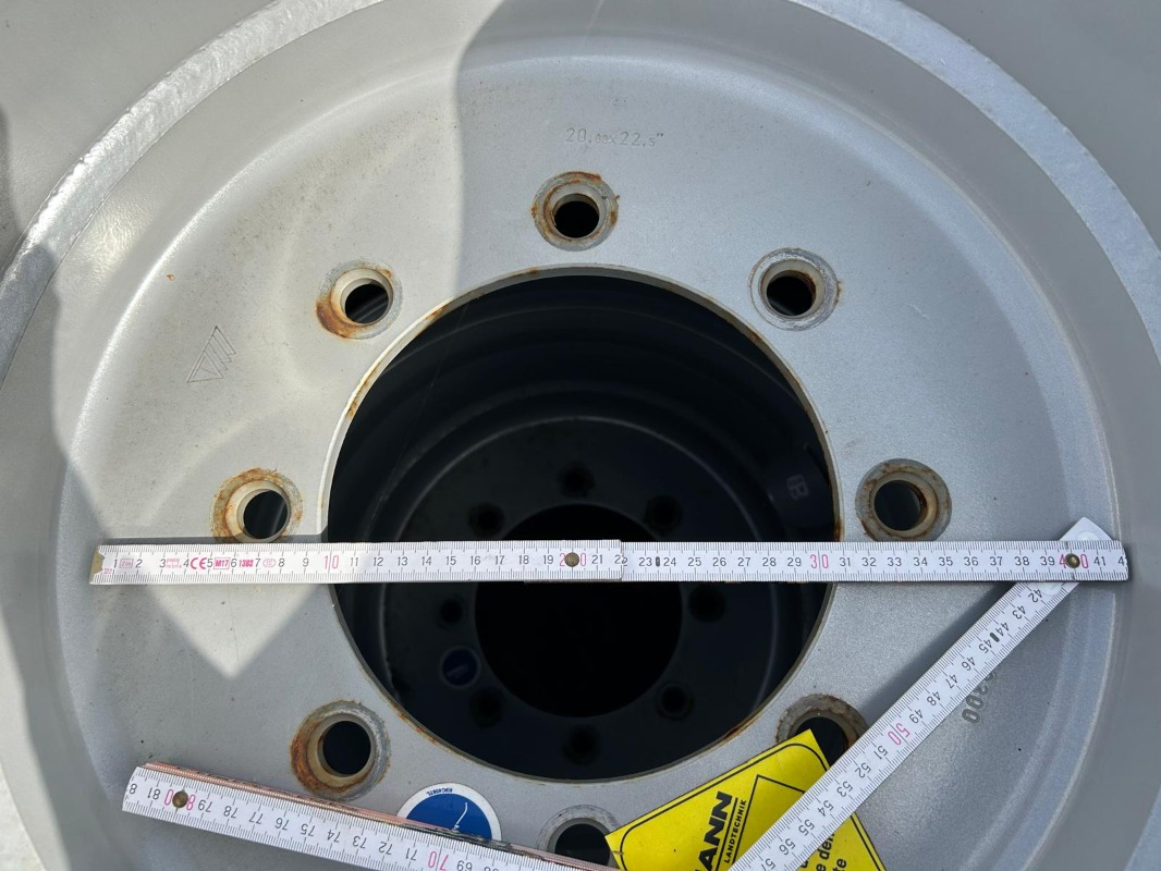Trelleborg 600/50R22.5 - 2 Stück - Pneus et jantes pour Machine agricole: photos 4 Trelleborg 600/50R22.5 - 2 Stück - Pneus et jantes pour Machine agricole: photos 4