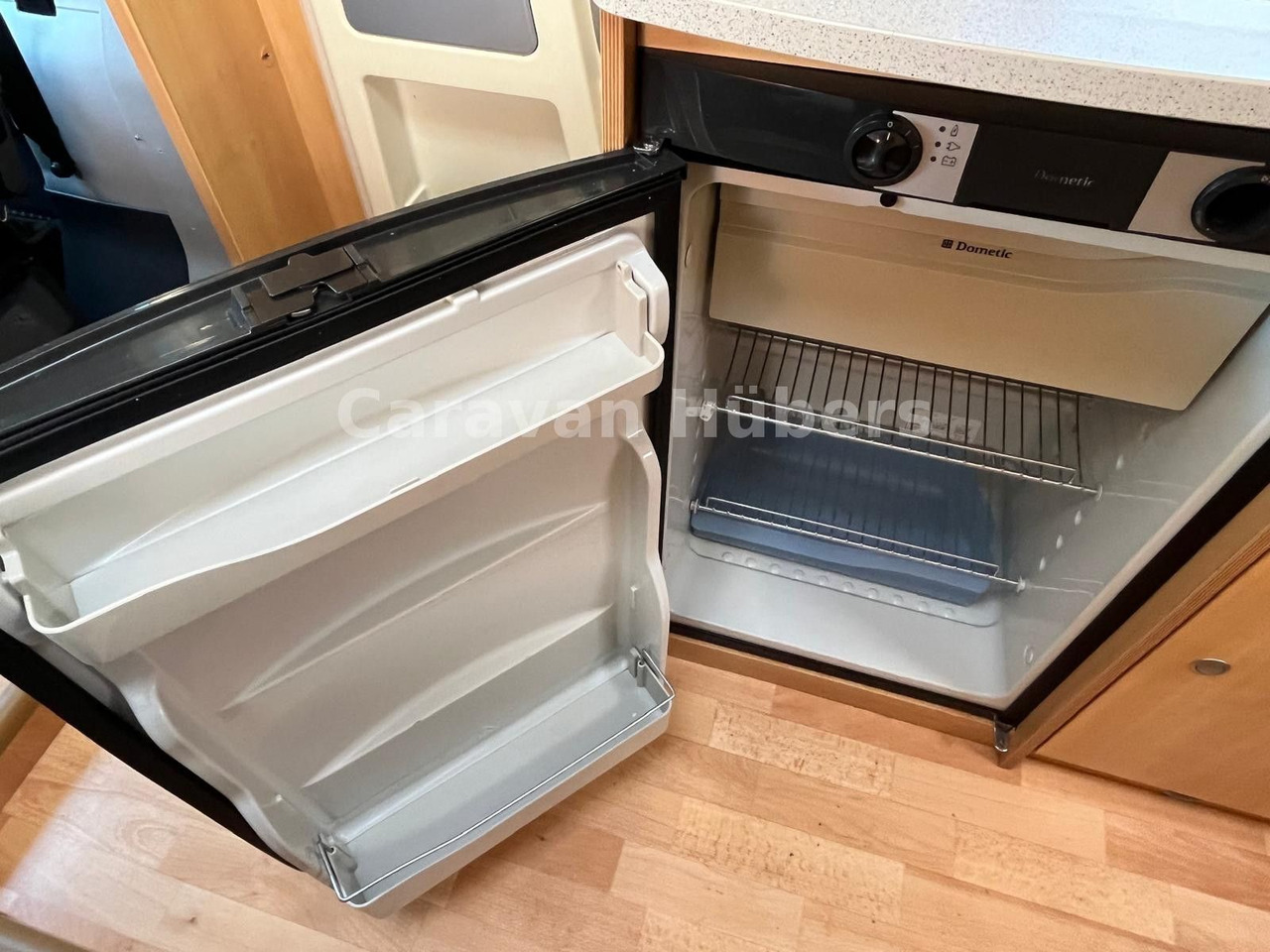 Camping-car profilé neuf Dethleffs T 001 - Festbett - auto.Sat/TV - Solar - Klima -: photos 7