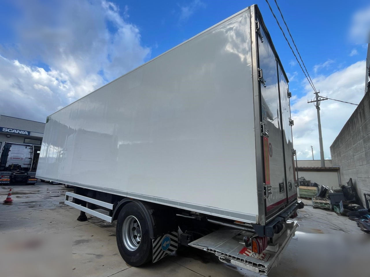 BARTOLETTI - Semi-remorque frigorifique: photos 3 BARTOLETTI - Semi-remorque frigorifique: photos 3