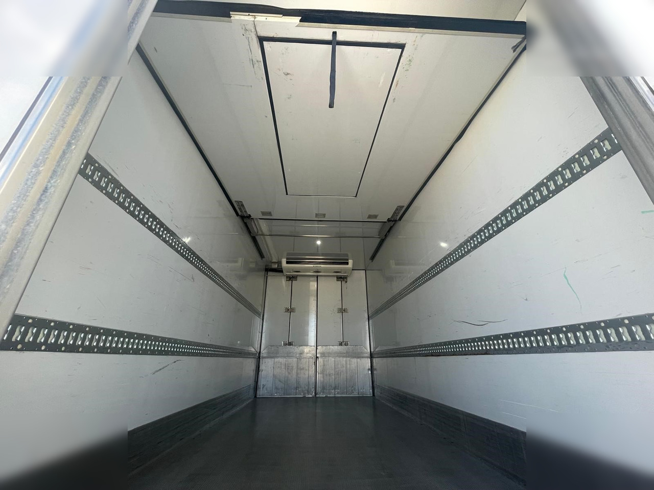 FAST - Remorque frigorifique: photos 5 FAST - Remorque frigorifique: photos 5