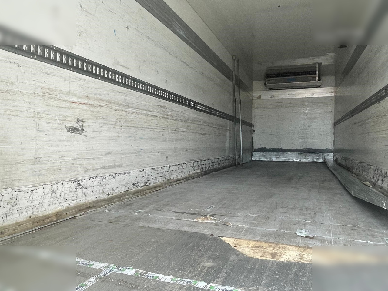 IVECO STRALIS 400 - Camion frigorifique: photos 3 IVECO STRALIS 400 - Camion frigorifique: photos 3