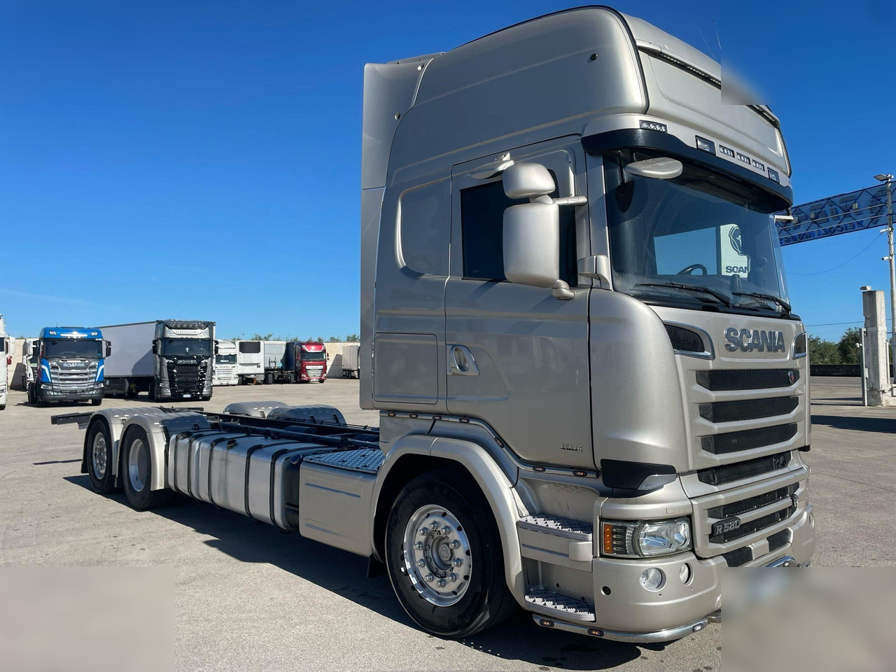 SCANIA R580 - Châssis cabine: photos 2 SCANIA R580 - Châssis cabine: photos 2