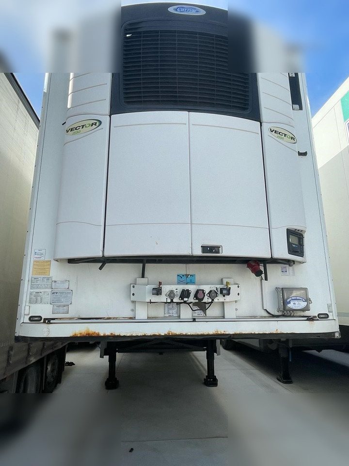 SCHMITZ CARGOBULL - Semi-remorque frigorifique: photos 5 SCHMITZ CARGOBULL - Semi-remorque frigorifique: photos 5