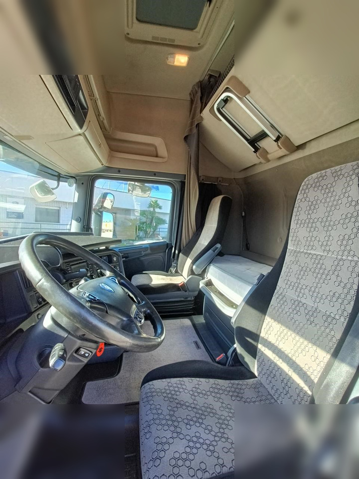 SCANIA R580 - Tracteur routier: photos 5 SCANIA R580 - Tracteur routier: photos 5