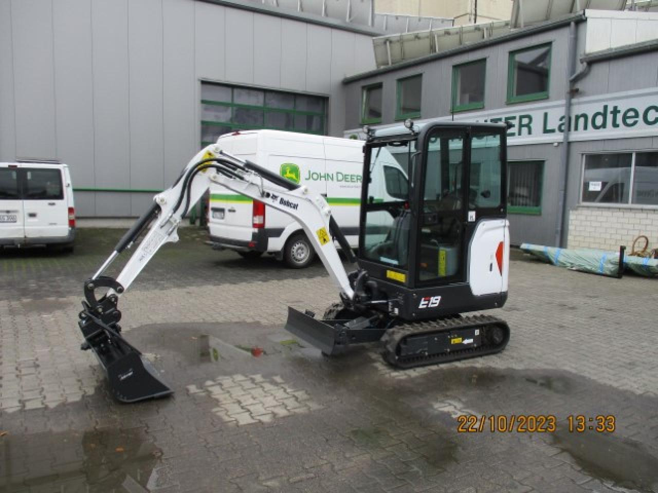 Bobcat E19 V - Mini pelle: photos 1 Bobcat E19 V - Mini pelle: photos 1