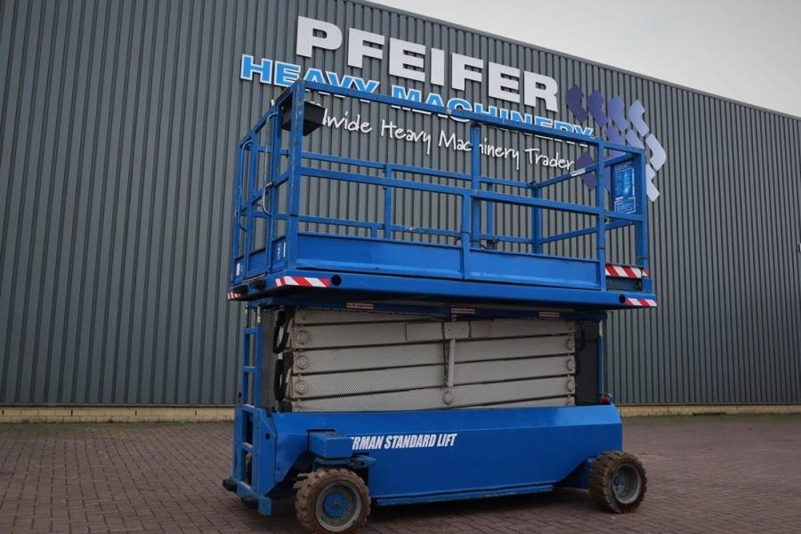 GSL S131 E16 Electric, 15.1m Working Height, 350kg - Nacelle ciseaux: photos 1 GSL S131 E16 Electric, 15.1m Working Height, 350kg - Nacelle ciseaux: photos 1