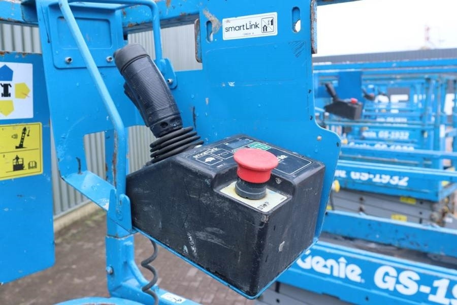 Genie GS1932 Electric, Working Height 7.8 m, 227kg Capac - Nacelle ciseaux: photos 3 Genie GS1932 Electric, Working Height 7.8 m, 227kg Capac - Nacelle ciseaux: photos 3