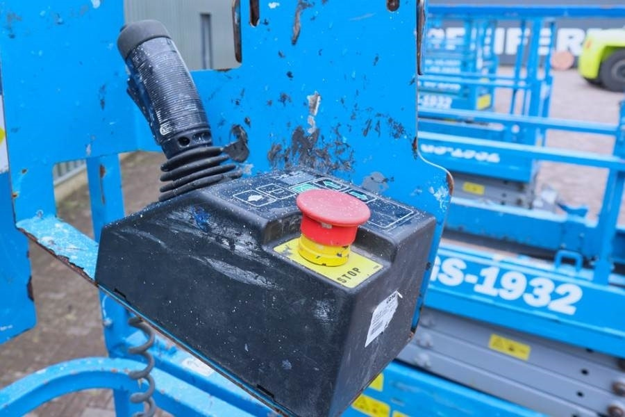 Genie GS1932 Electric, Working Height 7.8 m, 227kg Capac - Nacelle ciseaux: photos 4 Genie GS1932 Electric, Working Height 7.8 m, 227kg Capac - Nacelle ciseaux: photos 4