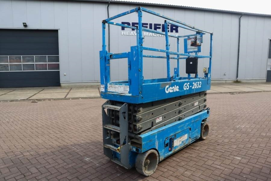 Genie GS2632 Electric, Working Height 10m, 227kg Capacit - Nacelle ciseaux: photos 2 Genie GS2632 Electric, Working Height 10m, 227kg Capacit - Nacelle ciseaux: photos 2
