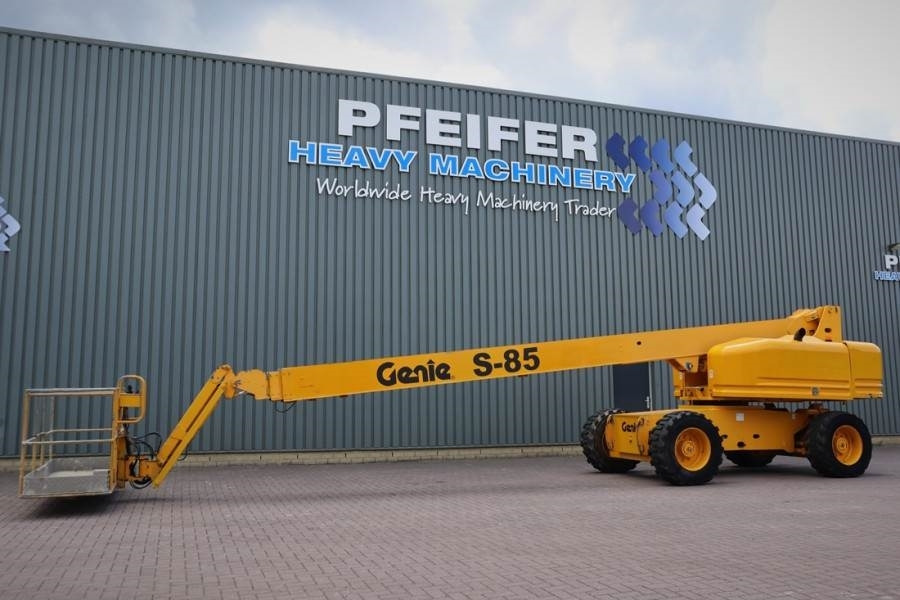 Genie S85 Diesel, 4x4 Drive, 27.7m Working Height, Conti - Nacelle télescopique: photos 1 Genie S85 Diesel, 4x4 Drive, 27.7m Working Height, Conti - Nacelle télescopique: photos 1