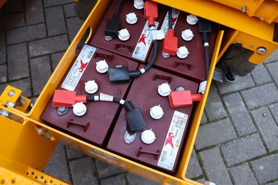 Haulotte Compact 10N Valid Iinspection, *Guarantee! 10m Wor - Nacelle ciseaux: photos 5 Haulotte Compact 10N Valid Iinspection, *Guarantee! 10m Wor - Nacelle ciseaux: photos 5