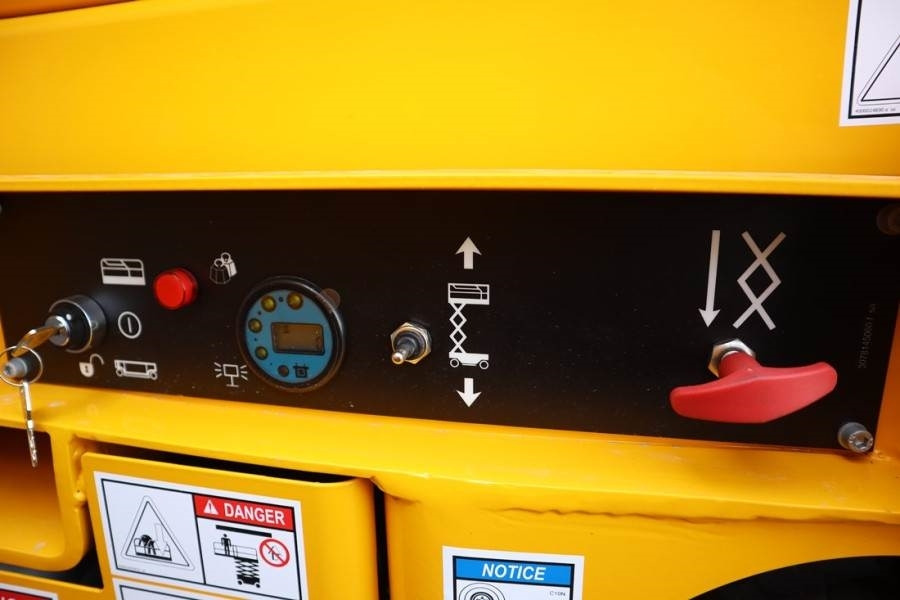 Haulotte Compact 10N Valid Iinspection, *Guarantee! 10m Wor - Nacelle ciseaux: photos 5 Haulotte Compact 10N Valid Iinspection, *Guarantee! 10m Wor - Nacelle ciseaux: photos 5