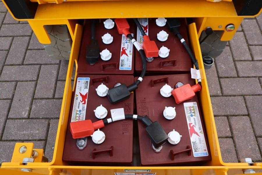 Haulotte Compact 10N Valid Iinspection, *Guarantee! 10m Wor - Nacelle ciseaux: photos 3 Haulotte Compact 10N Valid Iinspection, *Guarantee! 10m Wor - Nacelle ciseaux: photos 3