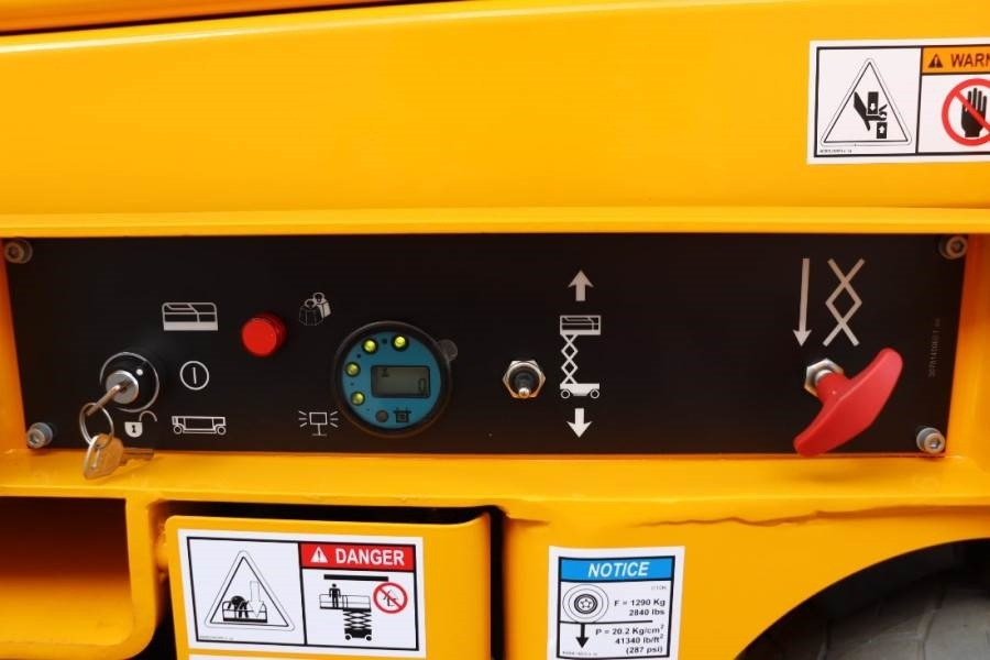 Haulotte Compact 10N Valid Inspection, *Guarantee! 10m Work - Nacelle ciseaux: photos 3 Haulotte Compact 10N Valid Inspection, *Guarantee! 10m Work - Nacelle ciseaux: photos 3