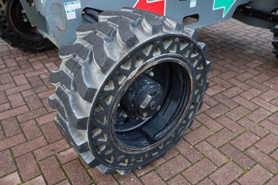 Haulotte HA16RTJ PRO Diesel, 4x4x4 Drive, 16 m Working Heig - Nacelle articulée: photos 2 Haulotte HA16RTJ PRO Diesel, 4x4x4 Drive, 16 m Working Heig - Nacelle articulée: photos 2