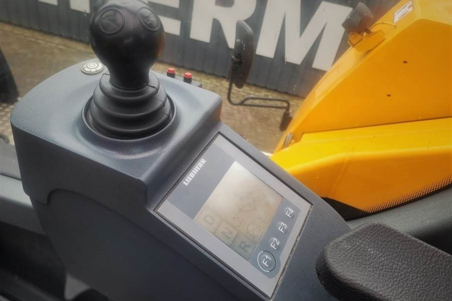 Grue tout-terrain Liebherr LTM1070-4.2 Dutch Vehicle Registration, Valid Insp: photos 17