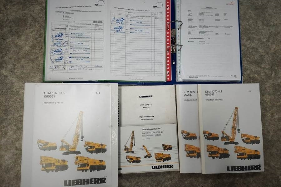 Grue tout-terrain Liebherr LTM1070-4.2 Dutch Vehicle Registration, Valid Insp: photos 21