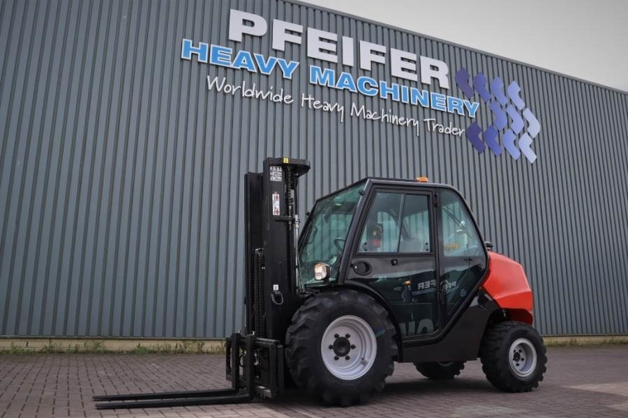 Manitou MC25-4 Valid Inspection, *Guarantee, Diesel, 4x4 D - Chariot tout terrain: photos 1 Manitou MC25-4 Valid Inspection, *Guarantee, Diesel, 4x4 D - Chariot tout terrain: photos 1