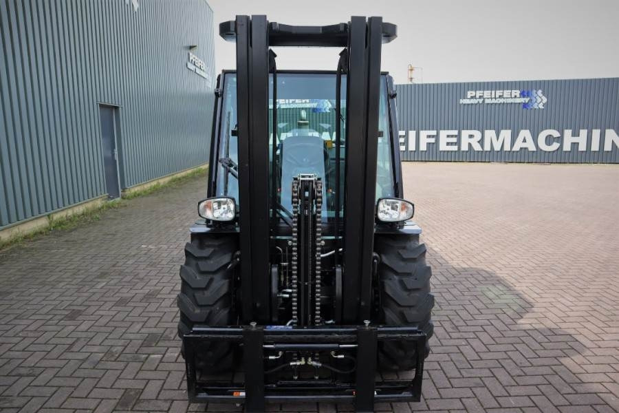 Manitou MC25-4 Valid Inspection, *Guarantee, Diesel, 4x4 - Chariot tout terrain: photos 3 Manitou MC25-4 Valid Inspection, *Guarantee, Diesel, 4x4 - Chariot tout terrain: photos 3