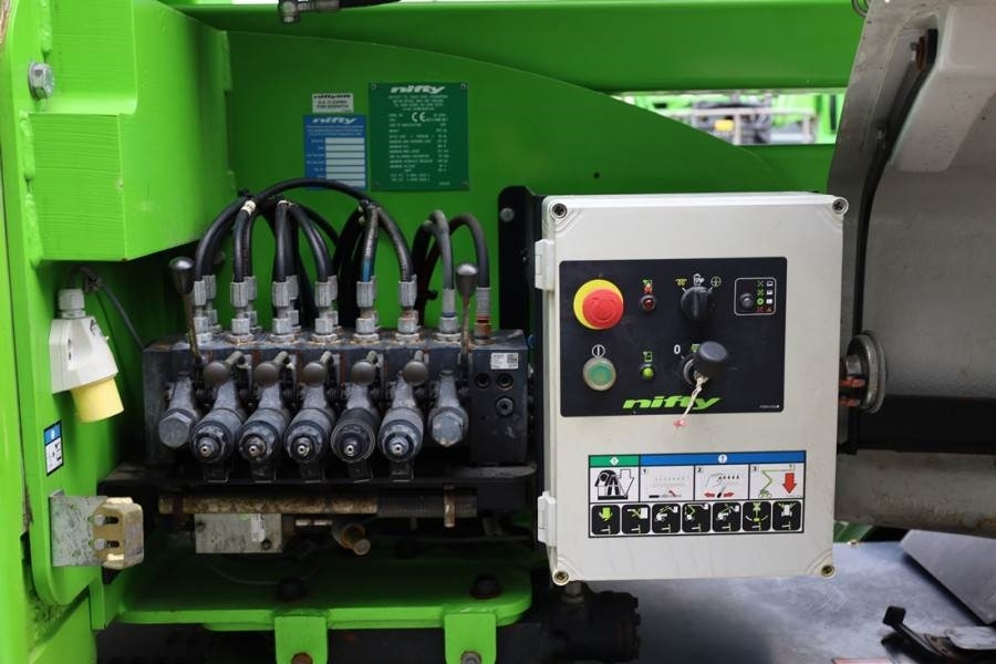 Niftylift HR17N Hybrid MK3 Hybrid Battery & Diesel, 17m Work - Nacelle articulée: photos 4 Niftylift HR17N Hybrid MK3 Hybrid Battery & Diesel, 17m Work - Nacelle articulée: photos 4