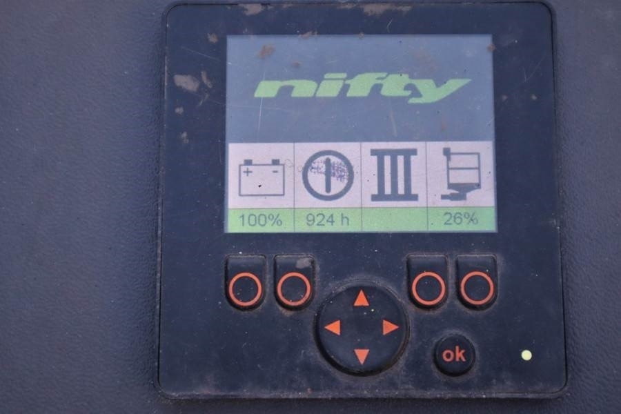 Niftylift HR28 HYBRIDE Valid inspection, *Guarantee! Hybrid, - Nacelle articulée: photos 5 Niftylift HR28 HYBRIDE Valid inspection, *Guarantee! Hybrid, - Nacelle articulée: photos 5