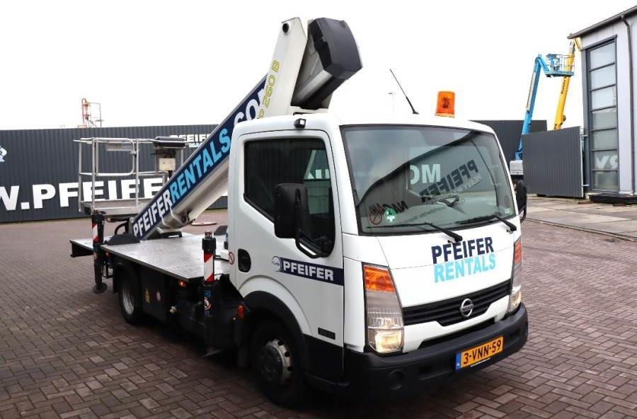 Camion avec nacelle Palfinger P260B Dutch Registration, Driving Licence B/3, Die: photos 7 Camion avec nacelle Palfinger P260B Dutch Registration, Driving Licence B/3, Die: photos 7