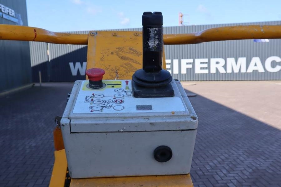 Snorkel A38E Electric, 13.5m Working Height, 6.1m Reach, 2  - Nacelle articulée: photos 4 Snorkel A38E Electric, 13.5m Working Height, 6.1m Reach, 2  - Nacelle articulée: photos 4