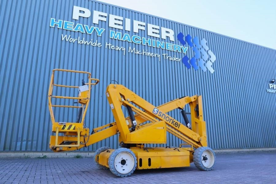 Snorkel A38E Electric, 13.5m Working Height, 6.1m Reach, 2  - Nacelle articulée: photos 1 Snorkel A38E Electric, 13.5m Working Height, 6.1m Reach, 2  - Nacelle articulée: photos 1