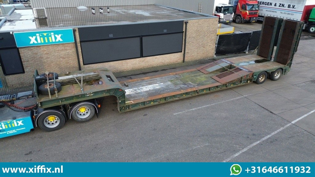 Nooteboom 2-ass. Dieplader met dubbele hydr. Kleppen / 2x gestuurd - Semi-remorque surbaissé: photos 1 Nooteboom 2-ass. Dieplader met dubbele hydr. Kleppen / 2x gestuurd - Semi-remorque surbaissé: photos 1