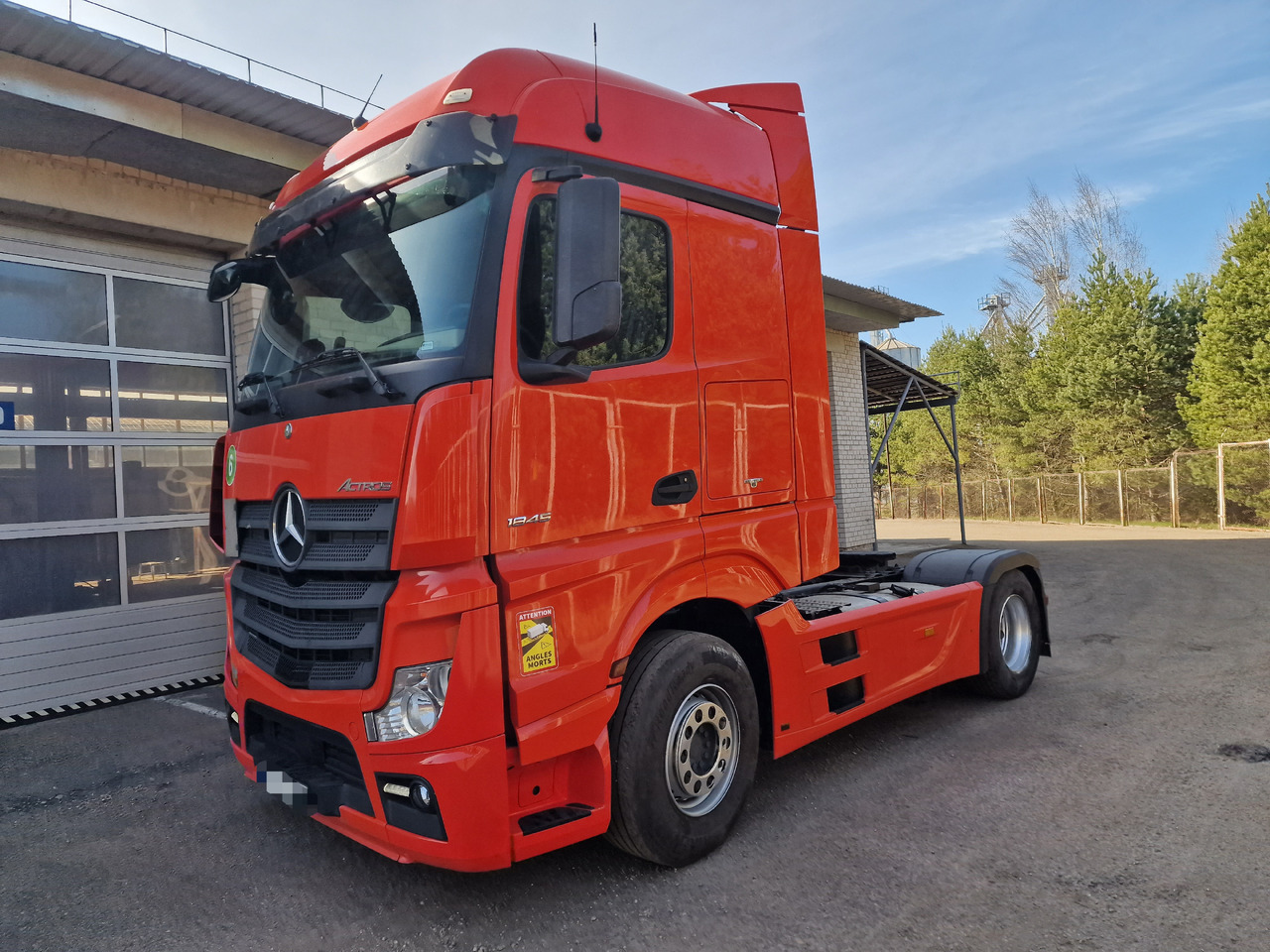MERCEDES-BENZ 1845 Retarder Actros - Tracteur routier: photos 1 MERCEDES-BENZ 1845 Retarder Actros - Tracteur routier: photos 1