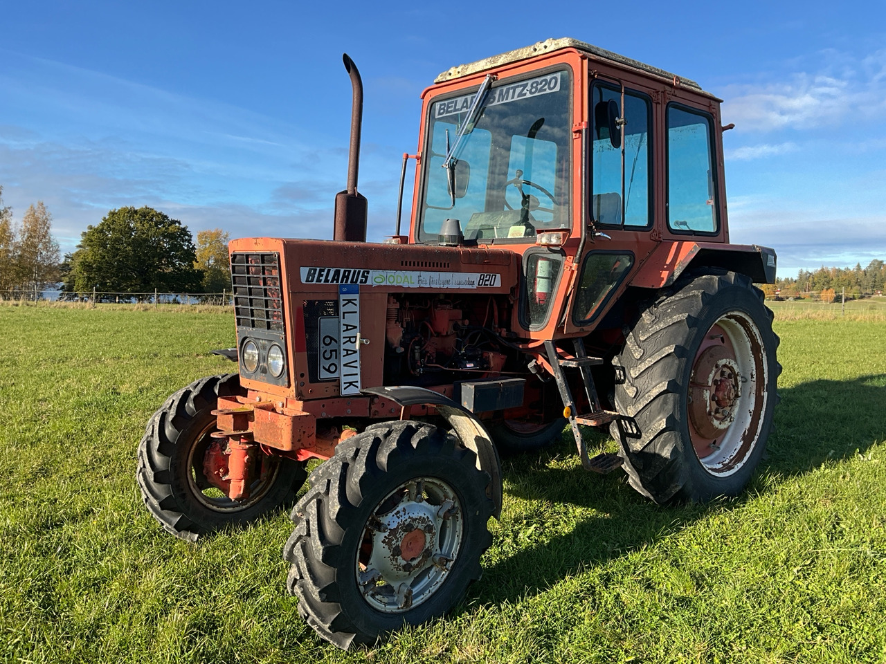 Belarus MTZ 820 4x4 - Tracteur agricole: photos 1 Belarus MTZ 820 4x4 - Tracteur agricole: photos 1