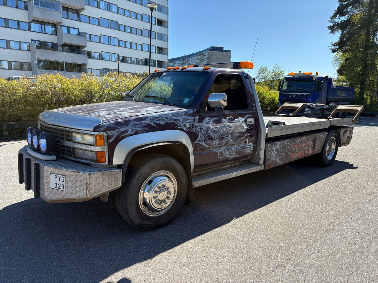 Chevrolet Silverado 3500 - Pick-up: photos 1 Chevrolet Silverado 3500 - Pick-up: photos 1