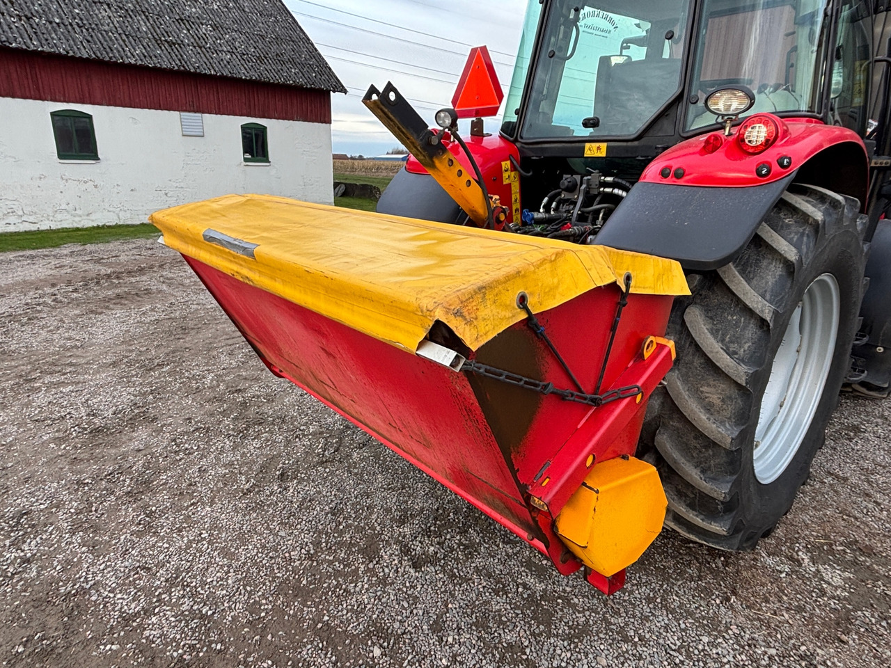 Duun SA800 - Epandeur de sable: photos 1 Duun SA800 - Epandeur de sable: photos 1