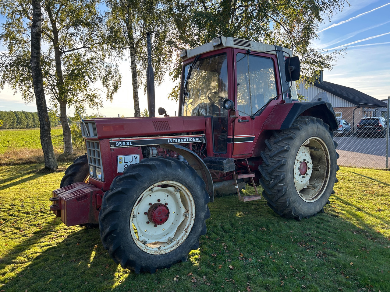 International 956 XL - Tracteur agricole: photos 1 International 956 XL - Tracteur agricole: photos 1