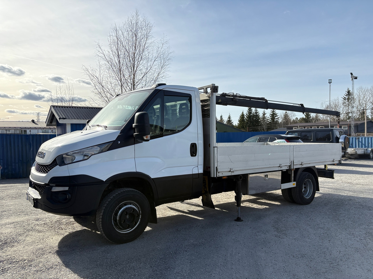 Iveco Daily 70C17HA8 - Camion grue: photos 1 Iveco Daily 70C17HA8 - Camion grue: photos 1