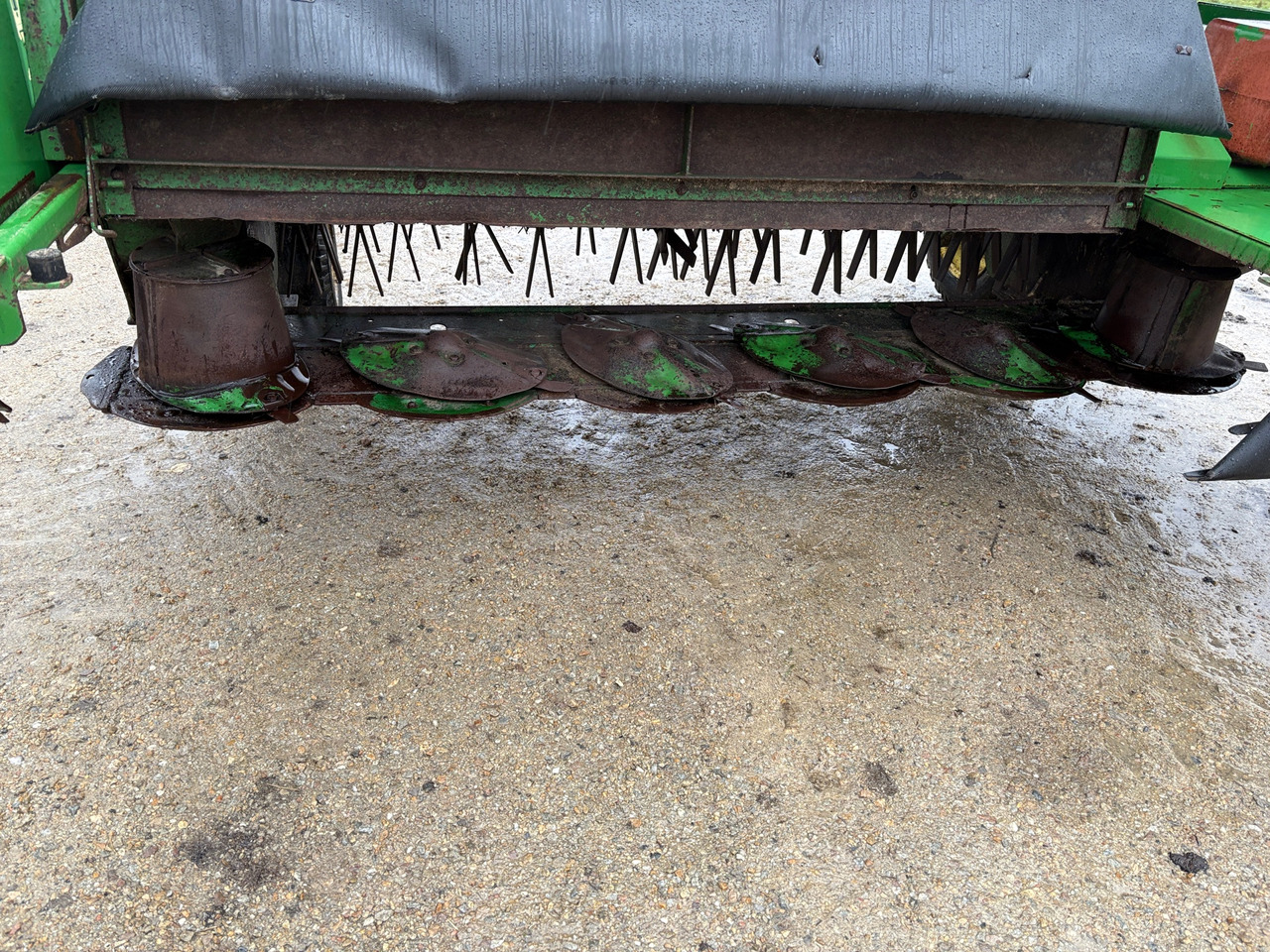 John Deere 1360 - Broyeur/ Épareuse: photos 1 John Deere 1360 - Broyeur/ Épareuse: photos 1