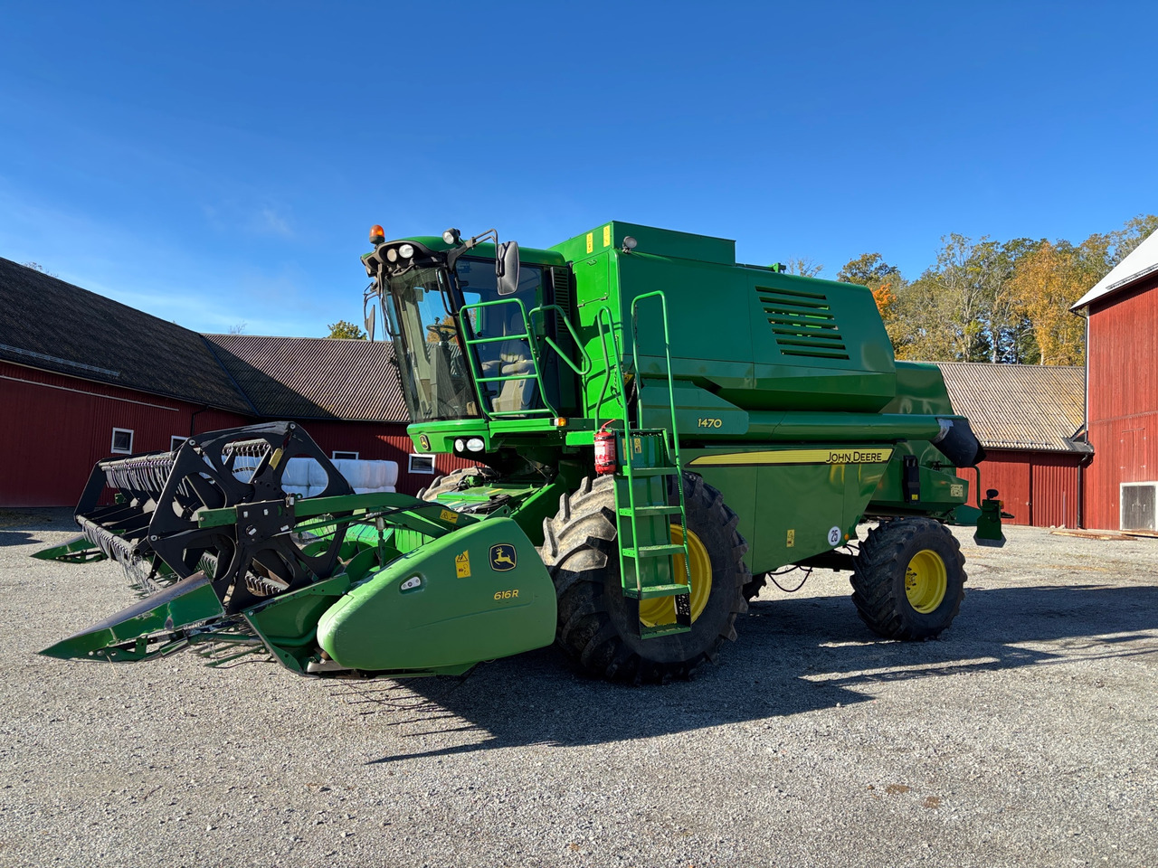 John Deere 1470 - Moissonneuse-batteuse: photos 1 John Deere 1470 - Moissonneuse-batteuse: photos 1