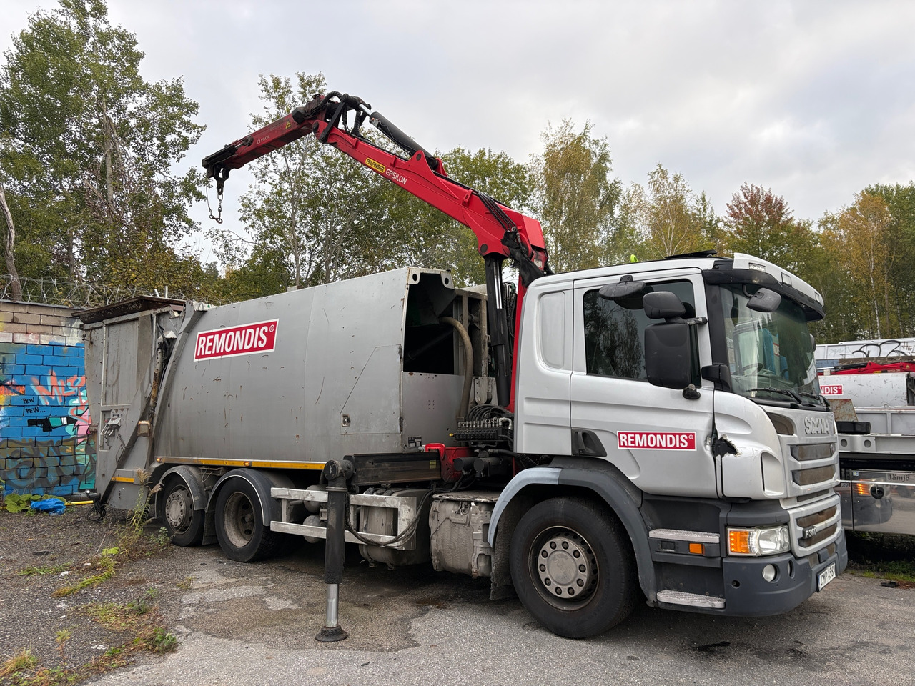 Scania P360 - Benne à ordures ménagères: photos 1 Scania P360 - Benne à ordures ménagères: photos 1