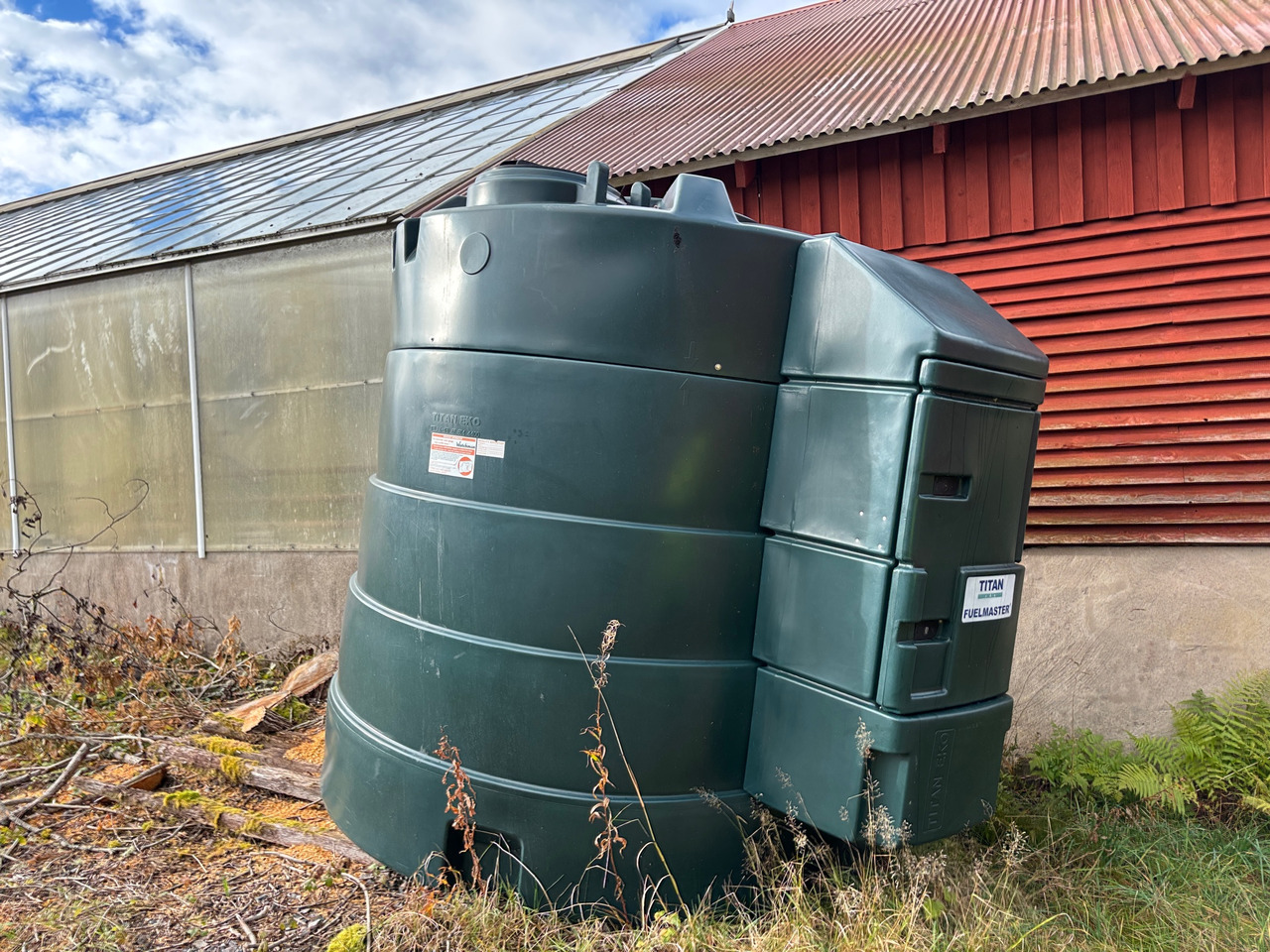 TITAN EKO Fuelmaster - Citerne: photos 1 TITAN EKO Fuelmaster - Citerne: photos 1