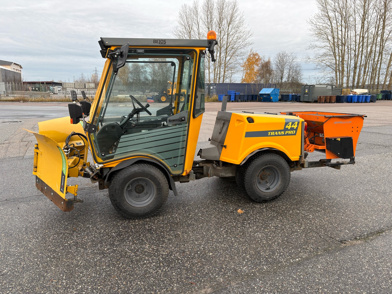 Belos Trans Pro 44 - Véhicule de voirie/ Spécial: photos 1 Belos Trans Pro 44 - Véhicule de voirie/ Spécial: photos 1